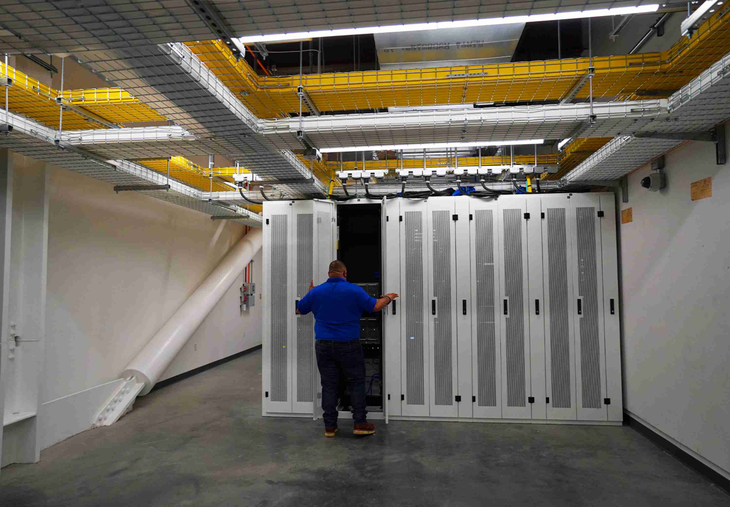 Data Centers and Cloud