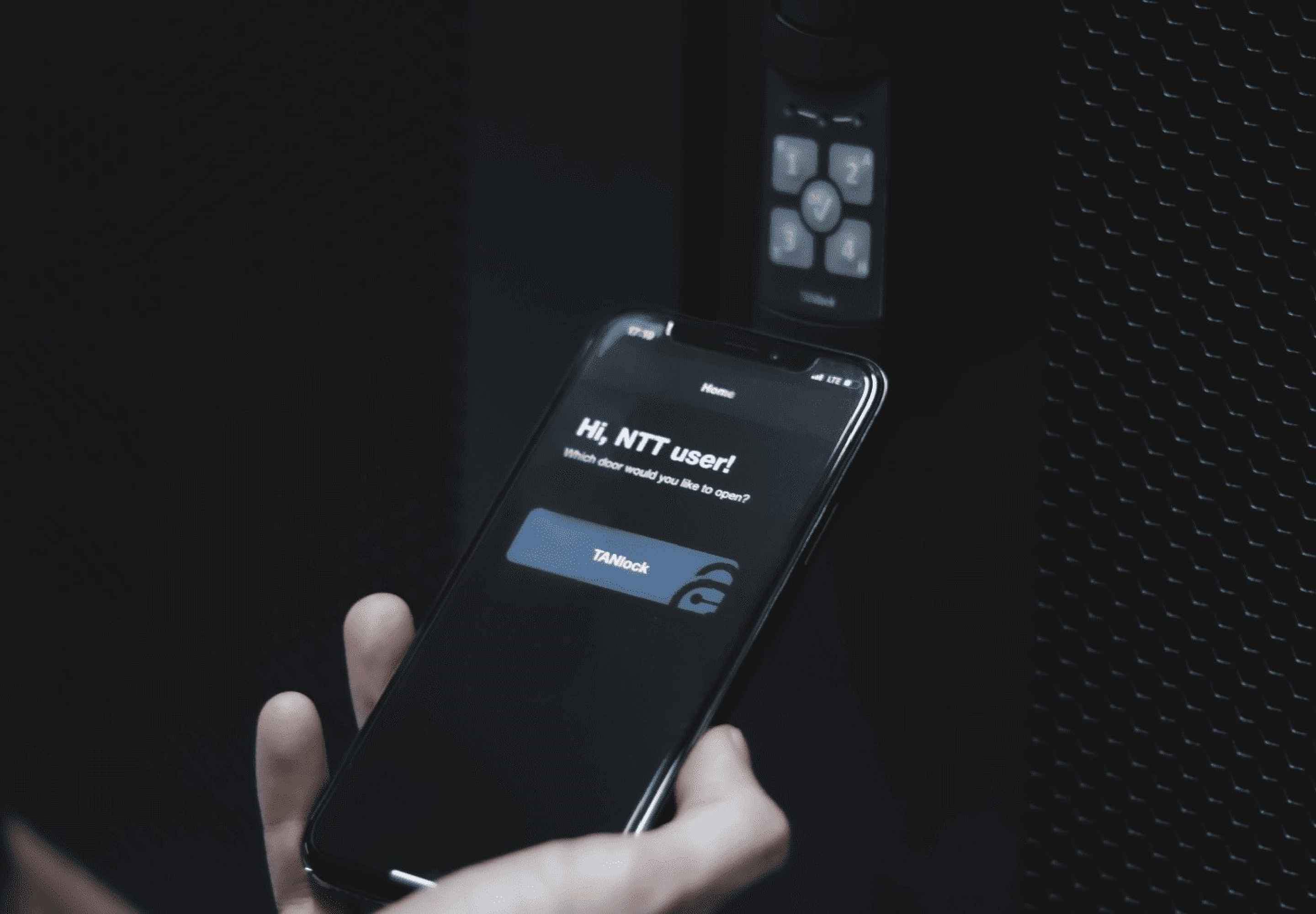 Next generation data center security 2880x2000