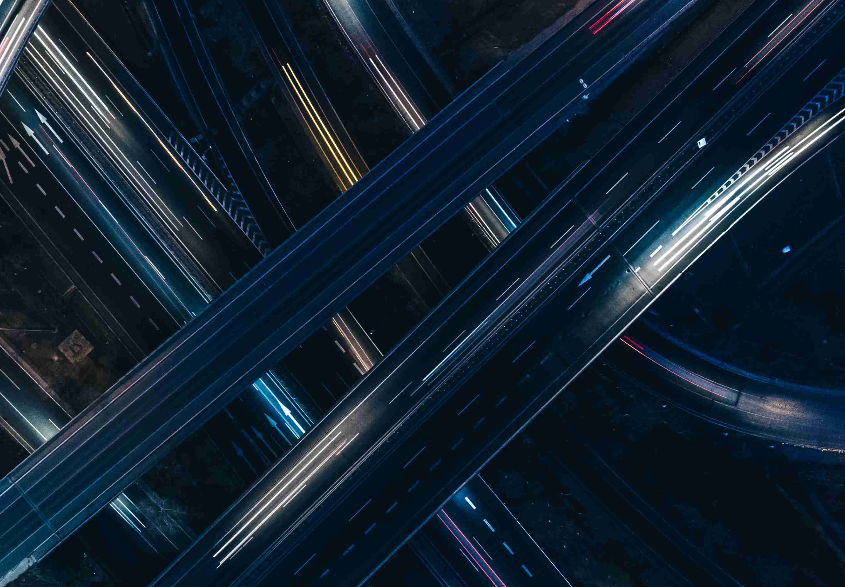 The opportunities and risks of 5G 2880x2000