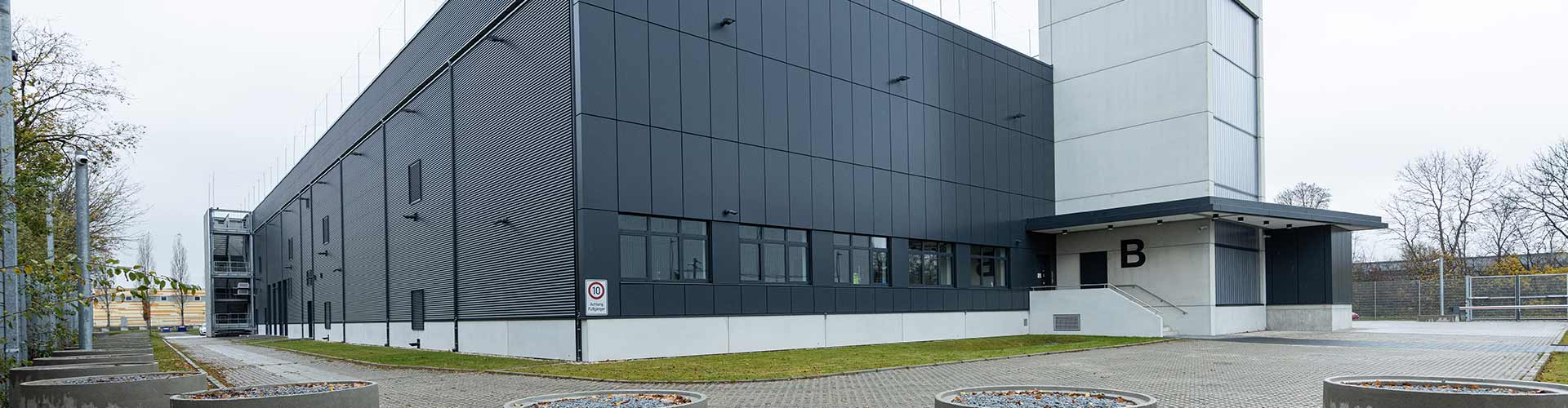 NTT Munich 2 Data Center Exterior