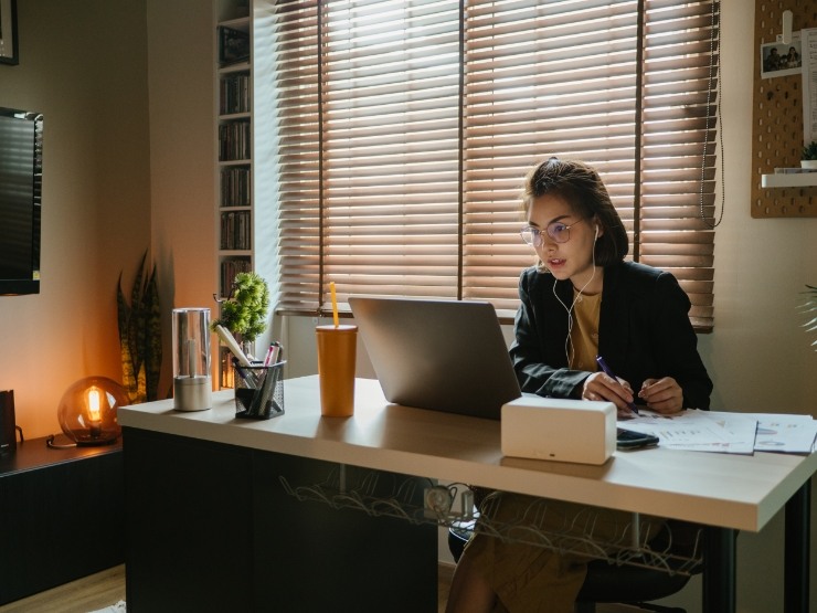 Woman sitting in a office working